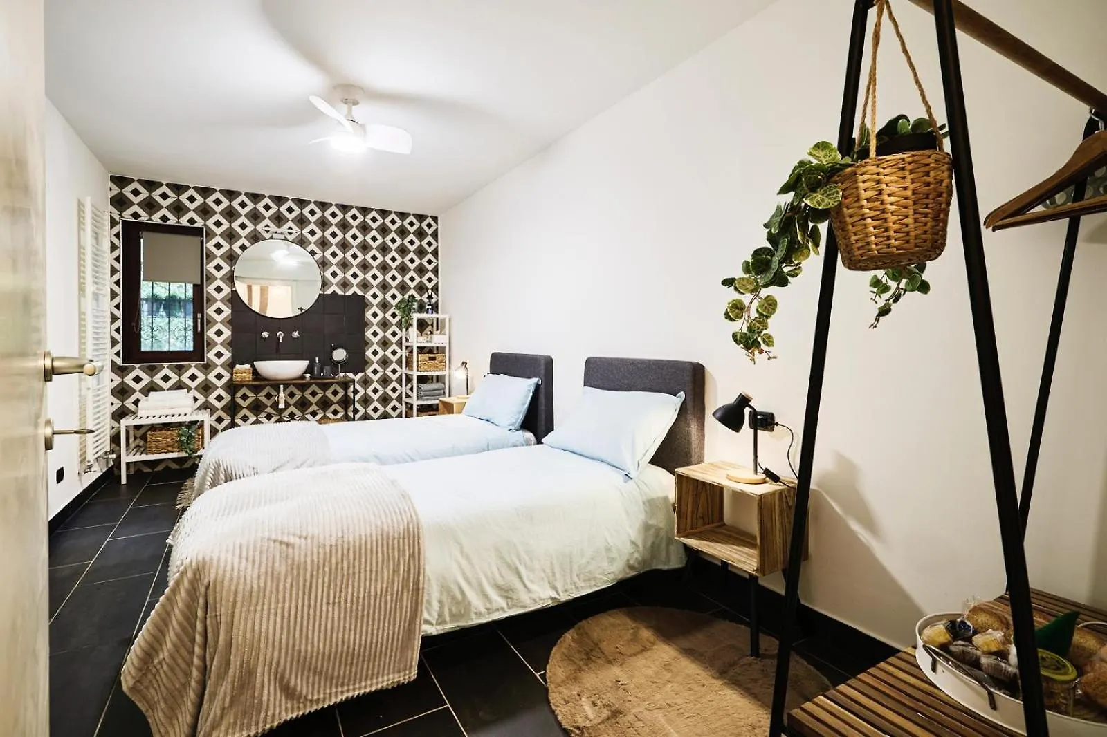 The Peaceful Apartament Close To Milan Trezzano sul Naviglio Bed & Breakfast