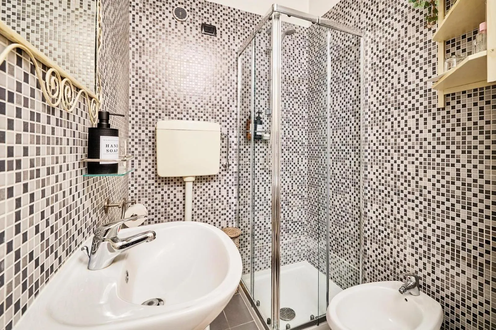Bed & Breakfast The Peaceful Apartament Close To Milan Trezzano sul Naviglio Italy