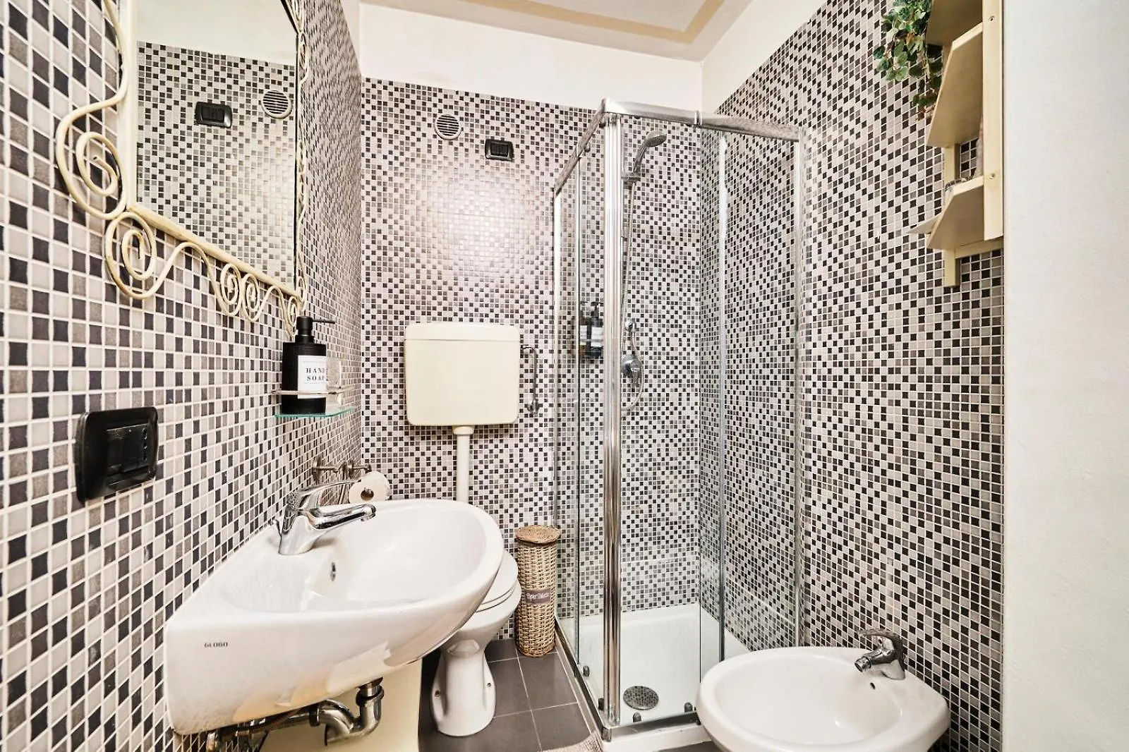 The Peaceful Apartament Close To Milan Trezzano sul Naviglio